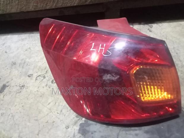Taillight Caldina 2002