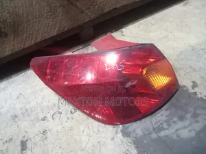 Taillight Caldina 2002