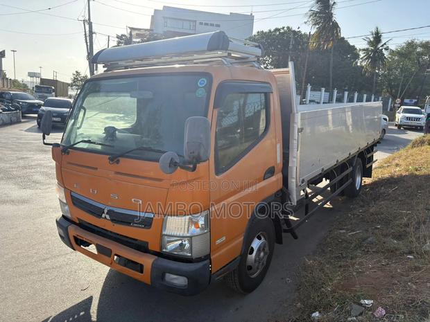 Mitsubish Fuso Canter - thumbnail 2