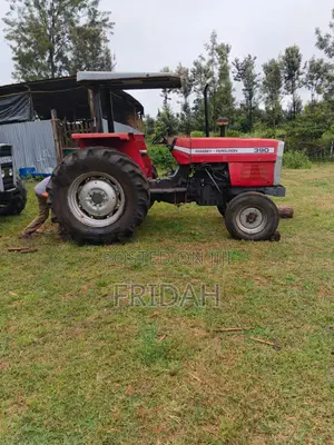 Massey Ferguson 390