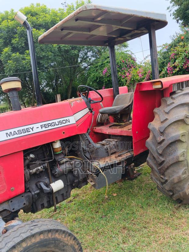 Massey Ferguson 390 - thumbnail 2