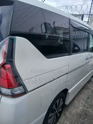 Nissan Serena 2019 White