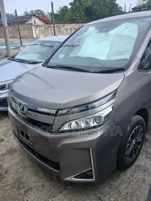 Toyota Voxy 2019 Beige