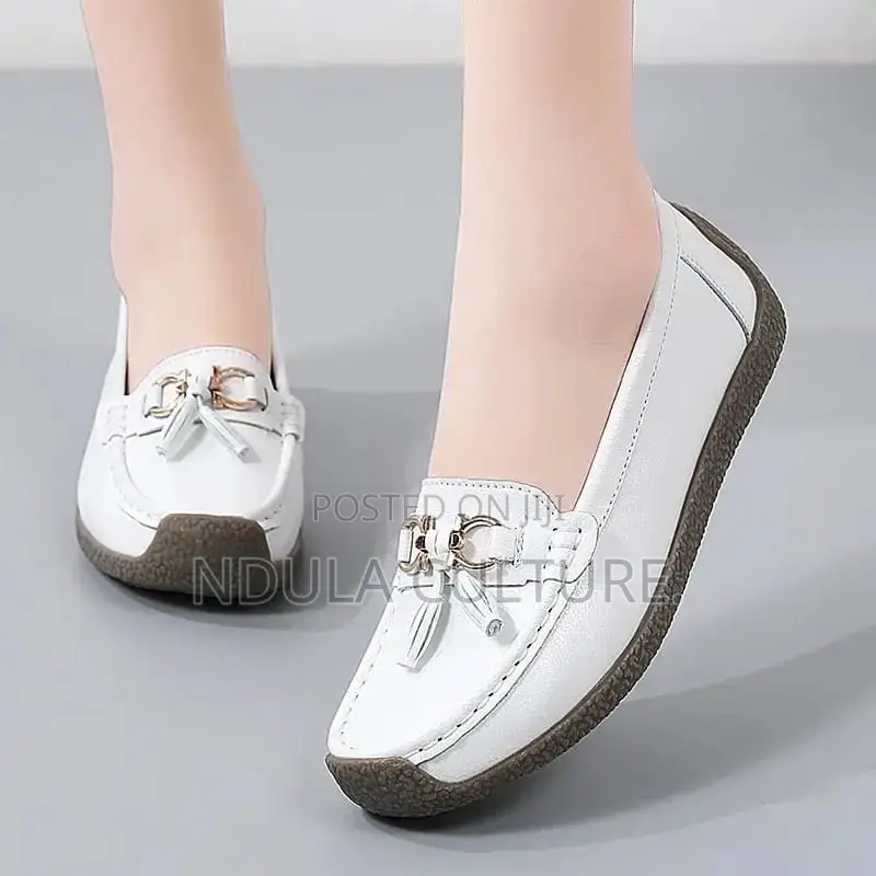 Ladies Fashion Leather Loafers