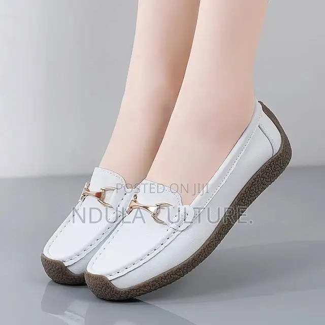 Ladies Fashion Leather Loafers