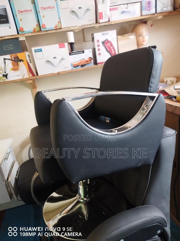 Silver Black Salon Styling Seat