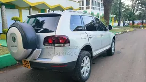 Volkswagen Touareg 2009 Silver