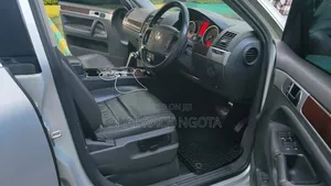 Volkswagen Touareg 2009 Silver