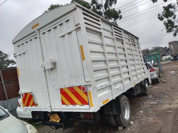 Isuzu NKR Canter - thumbnail 3