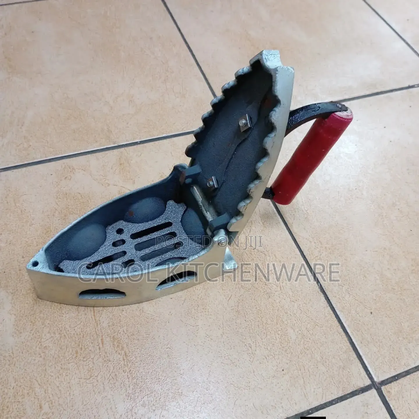 Traditional Charcoal Iron Box / Dry Iron Box