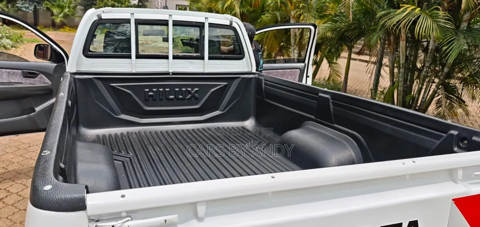Toyota Hilux 2015 White