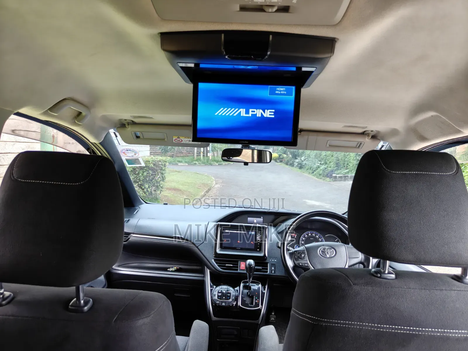 Toyota Esquire 2015 Black