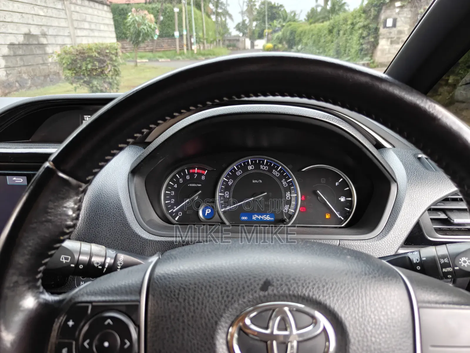 Toyota Esquire 2015 Black