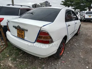Toyota Corolla 2004 White