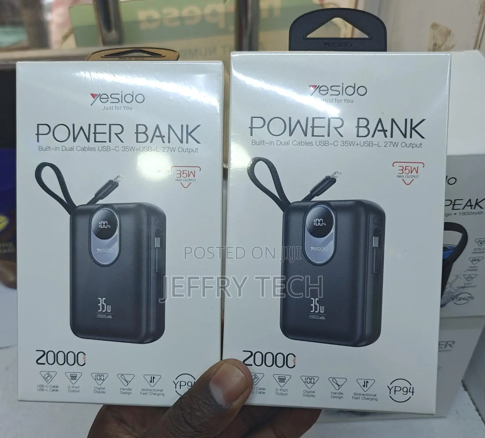 Yesido 20000mah Portable Power Bank With Usb-C and Lightning Cables.