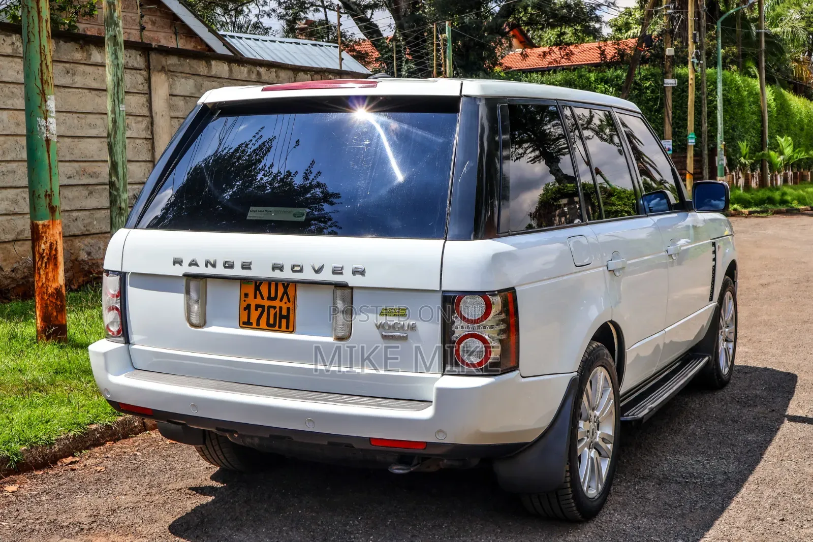 Rover Land 2010 White
