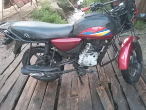 Bajaj Boxer 150 UG 2021 Red