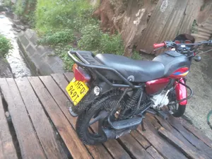Bajaj Boxer 150 UG 2021 Red