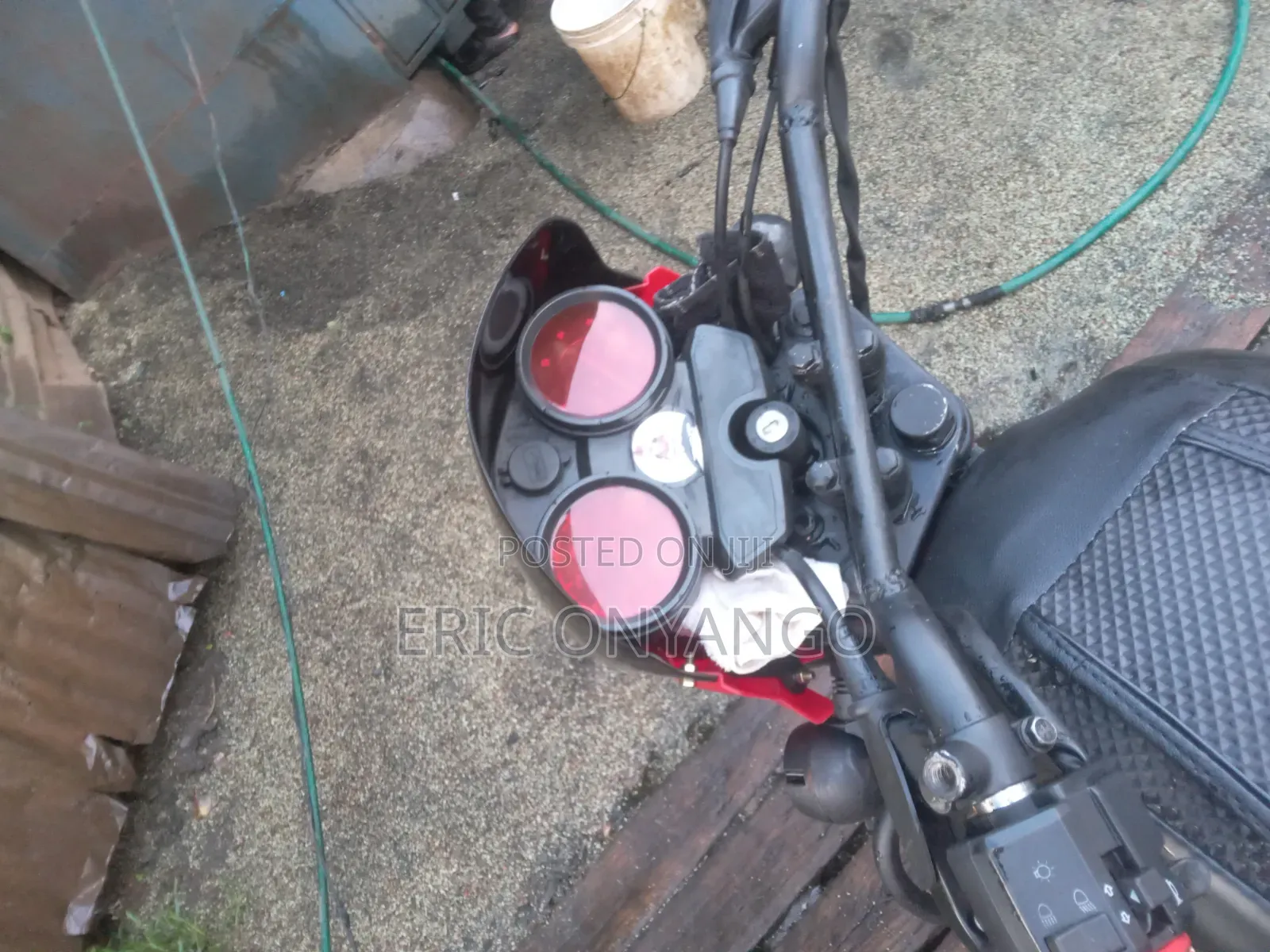 Bajaj Boxer 150 UG 2021 Red