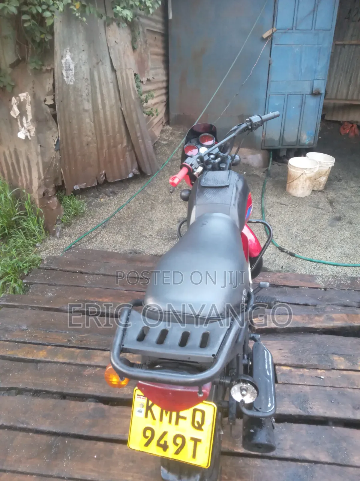 Bajaj Boxer 150 UG 2021 Red