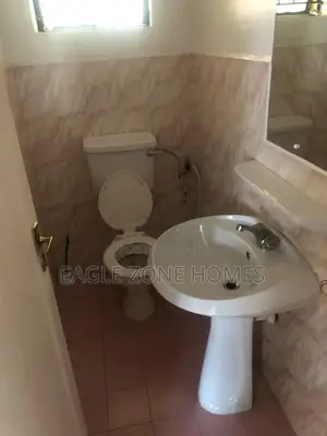 3bdrm Apartment in Rhapta Road for rent