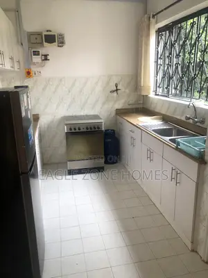 3bdrm Apartment in Rhapta Road for rent