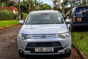 Mitsubishi Outlander 2014 Silver