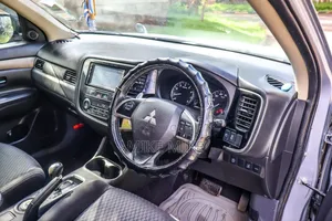 Mitsubishi Outlander 2014 Silver