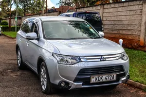 Mitsubishi Outlander 2014 Silver