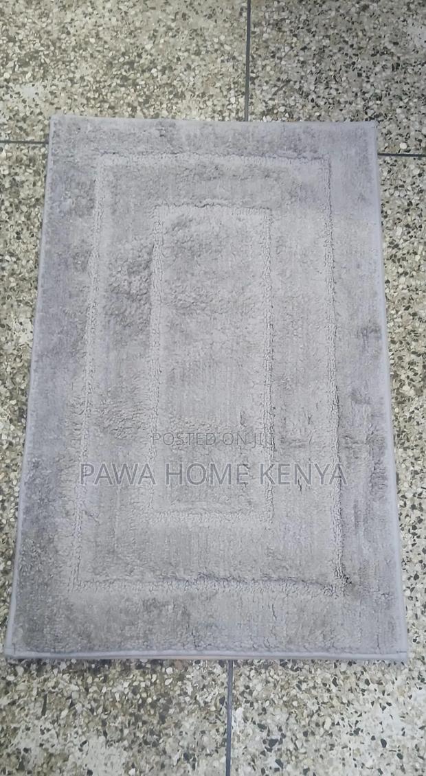 Absorbent Bathroom Mat - thumbnail 4