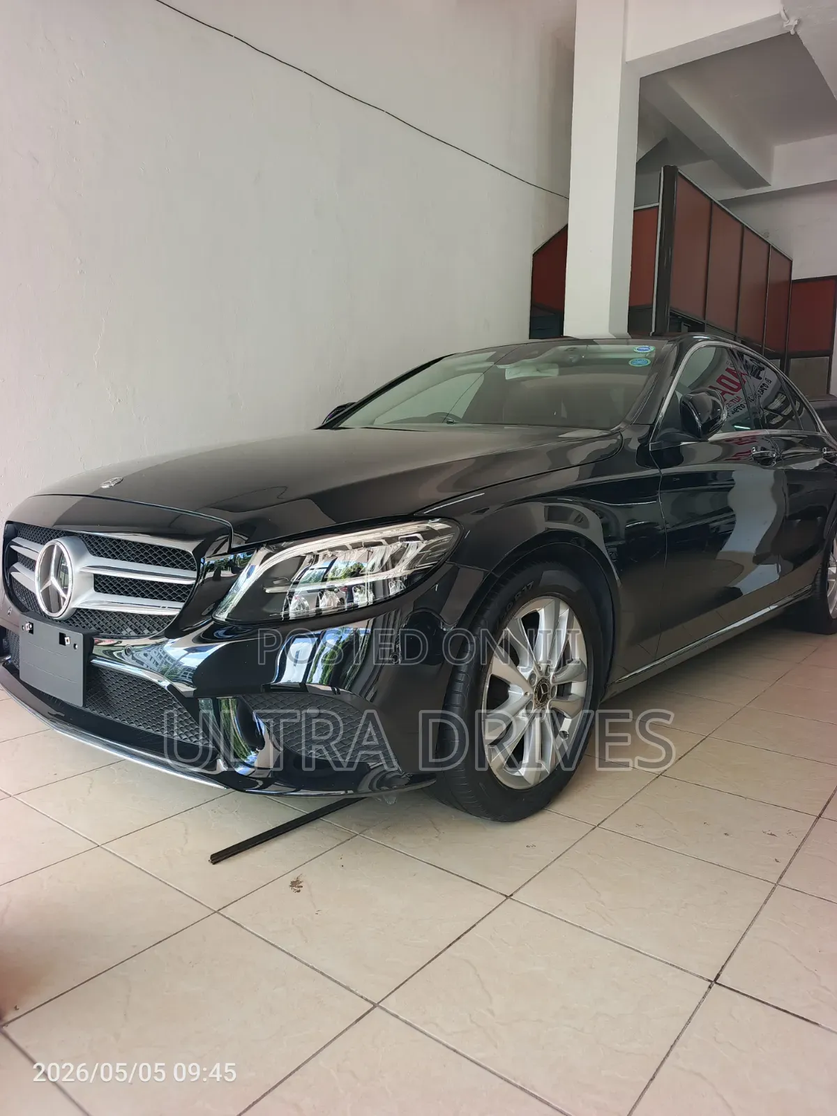 Mercedes-Benz C180 2018 Black