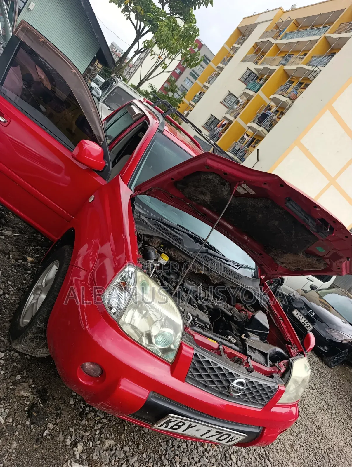 Nissan X-Trail 2006 Red