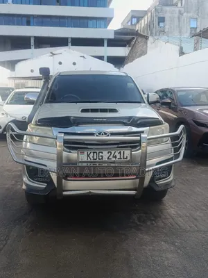 Toyota Hilux 2015 Silver