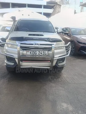 Toyota Hilux 2015 Silver