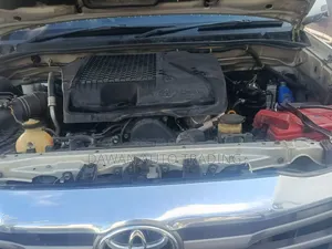 Toyota Hilux 2015 Silver