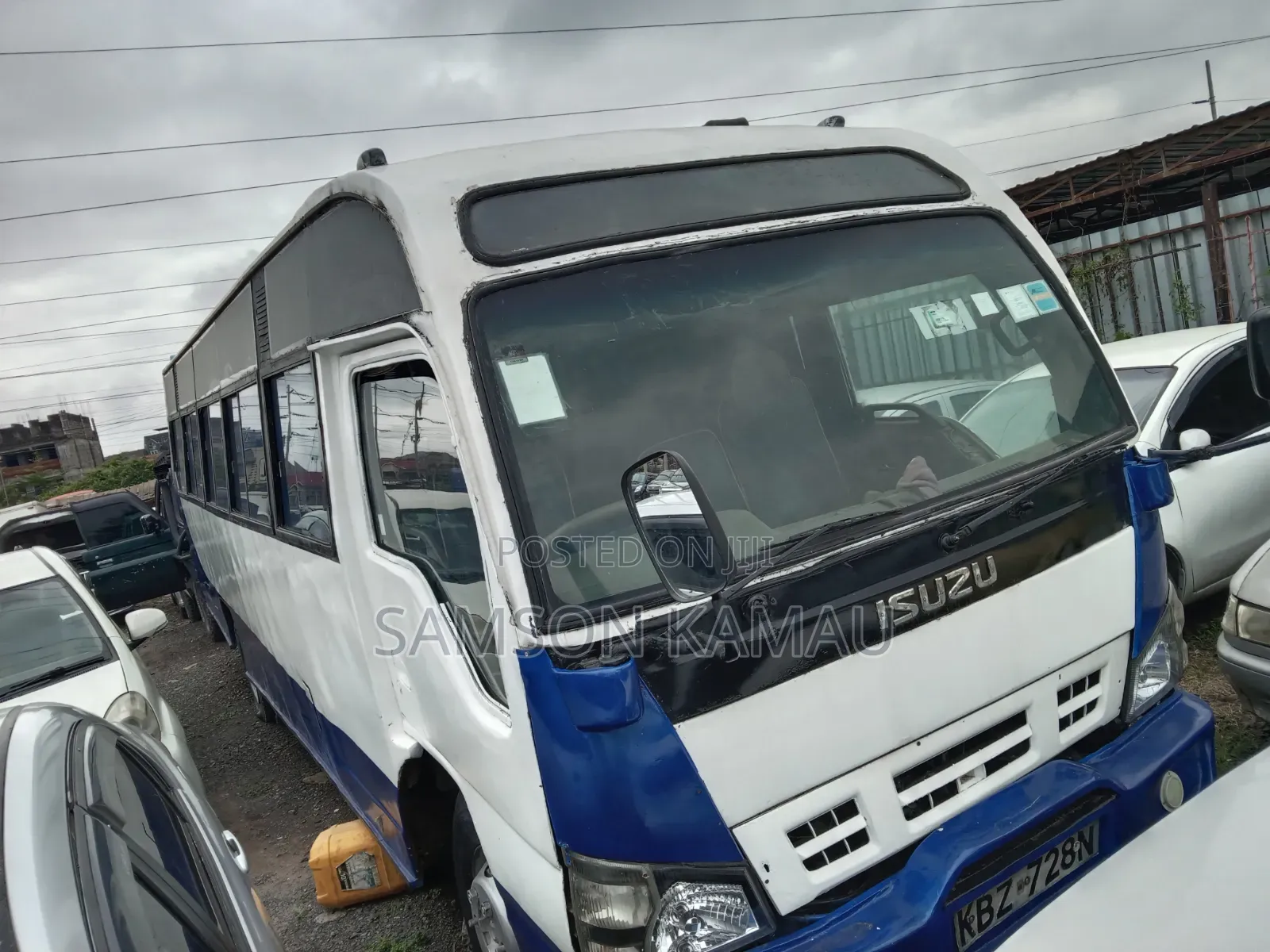 Isuzu NQR 2000 White