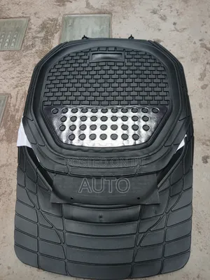 Universal Black Silver Floor Mats – Stylish Car Interior Mats Set