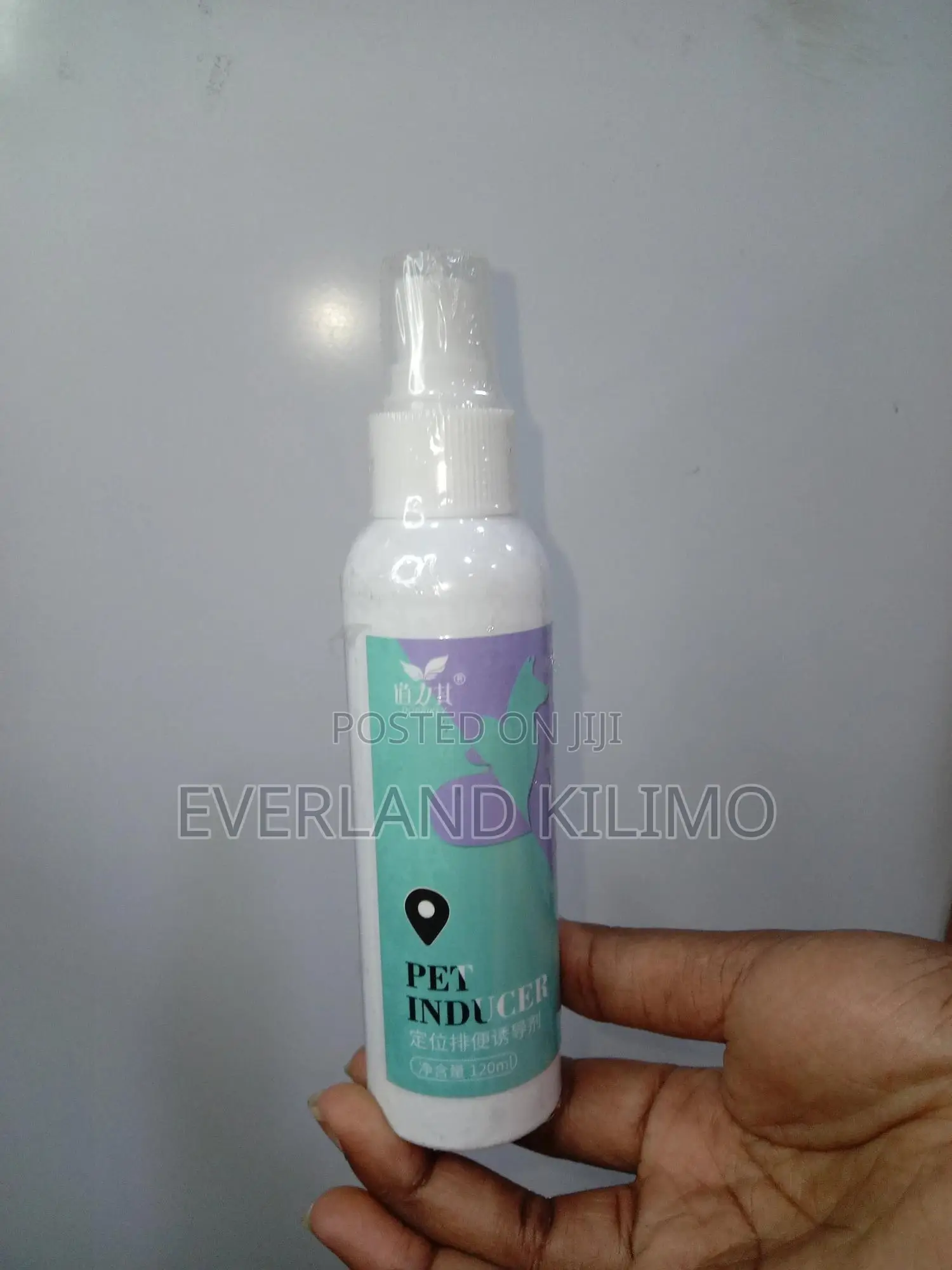 Attractant Spray Bottle for Dogs