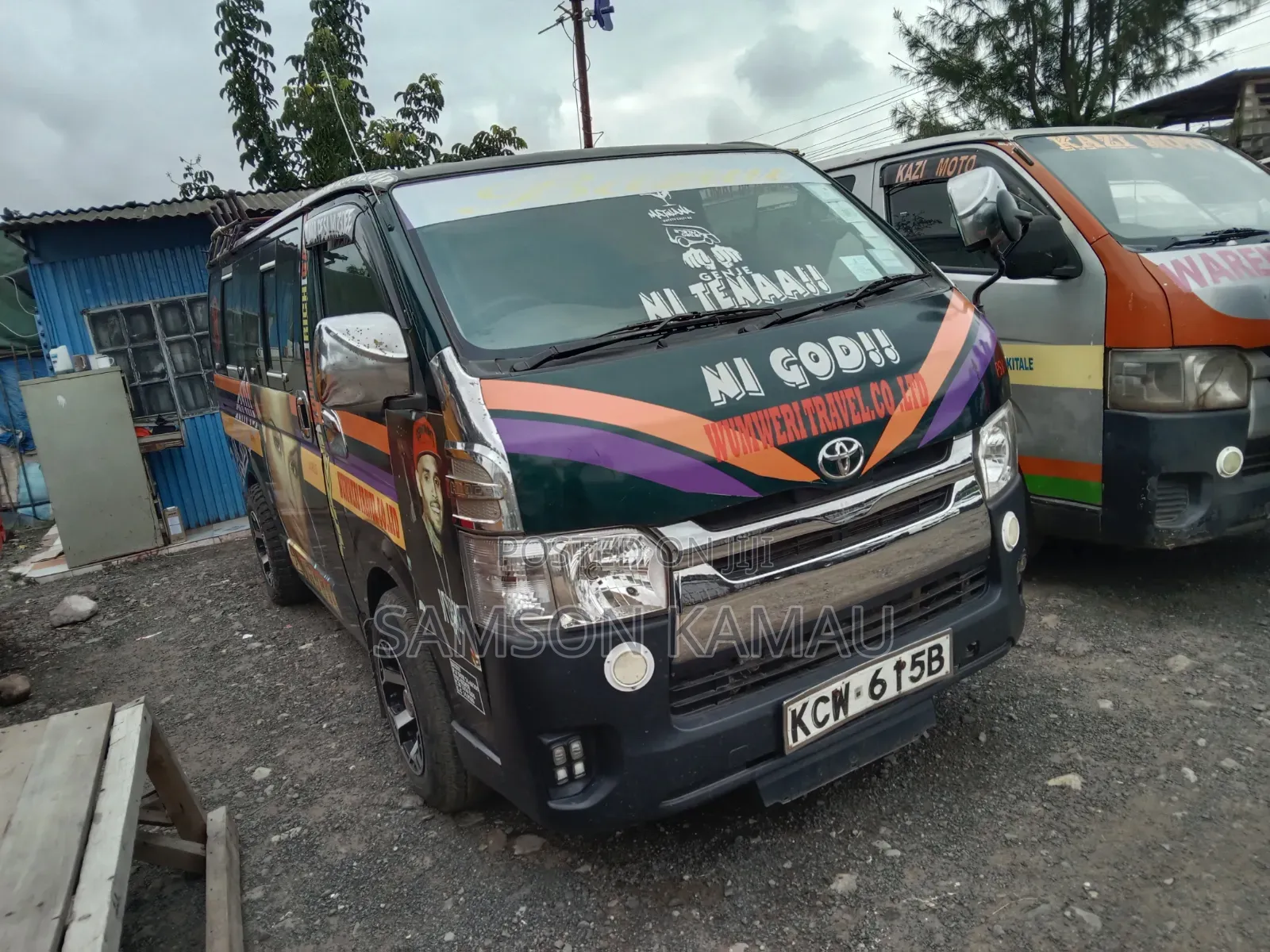 Toyota HiAce 2014 Green
