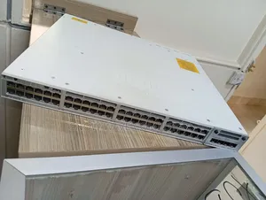 Cisco Catalyst 9300l-48p-E- 48 Port Poe+ 4x1g Network Essentials