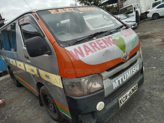 Toyota HiAce 2014 Silver - thumbnail 8