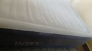 Intex Dura-Beam Deluxe Inflatable Mattress - Sh