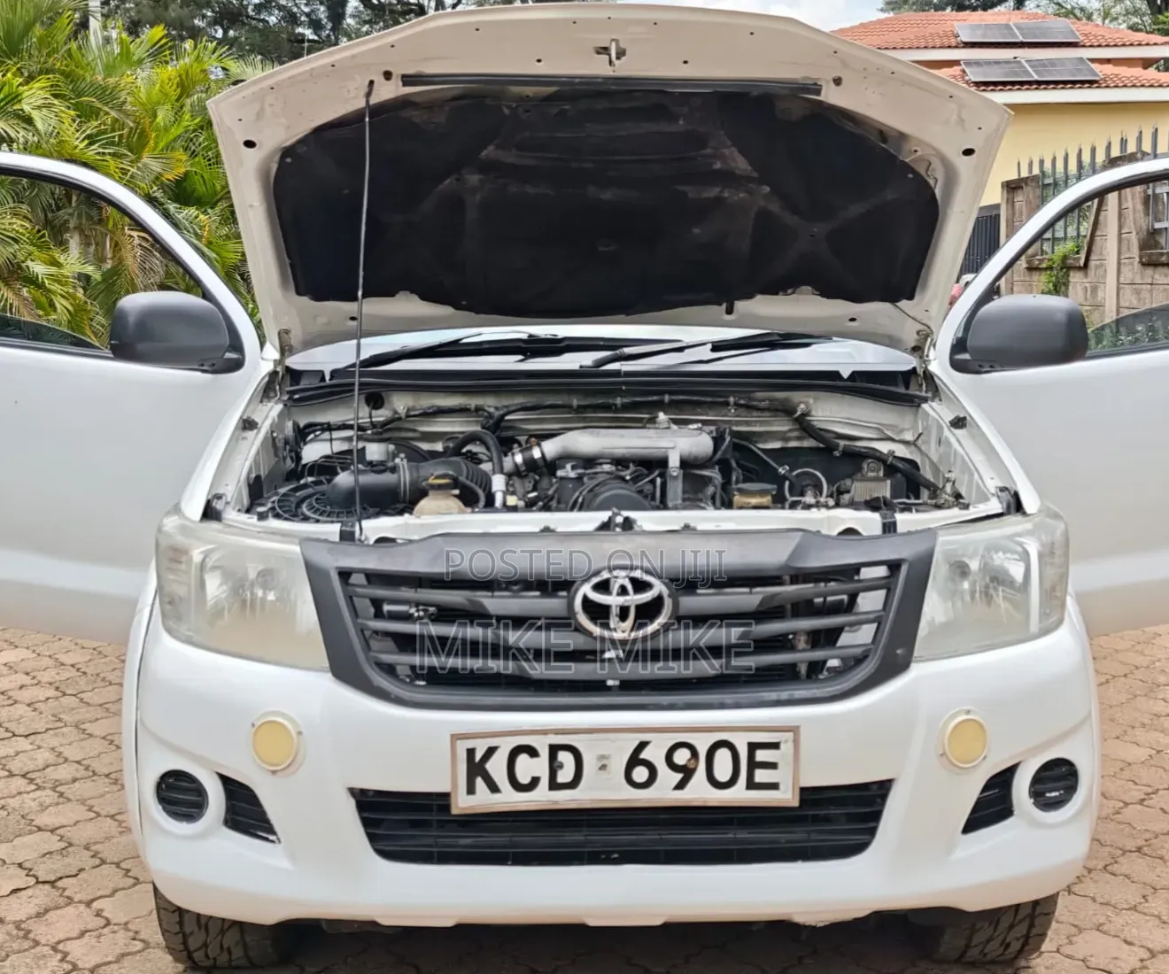 Toyota Hilux 2015 White