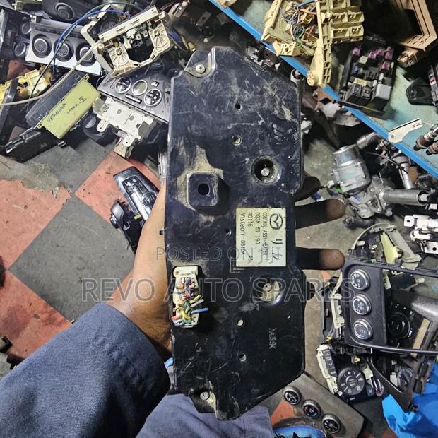 Mazda Demio Ac Control Module - thumbnail 2