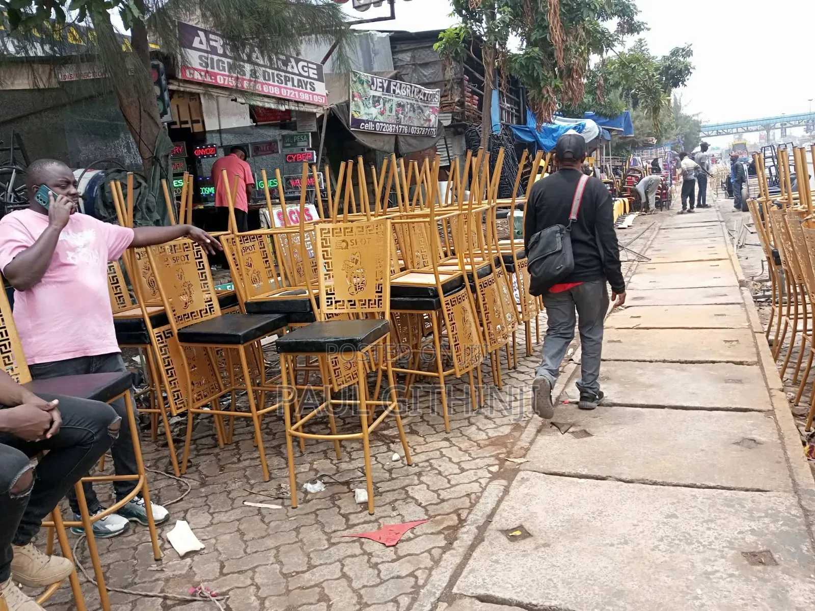 Goldish High Chairs