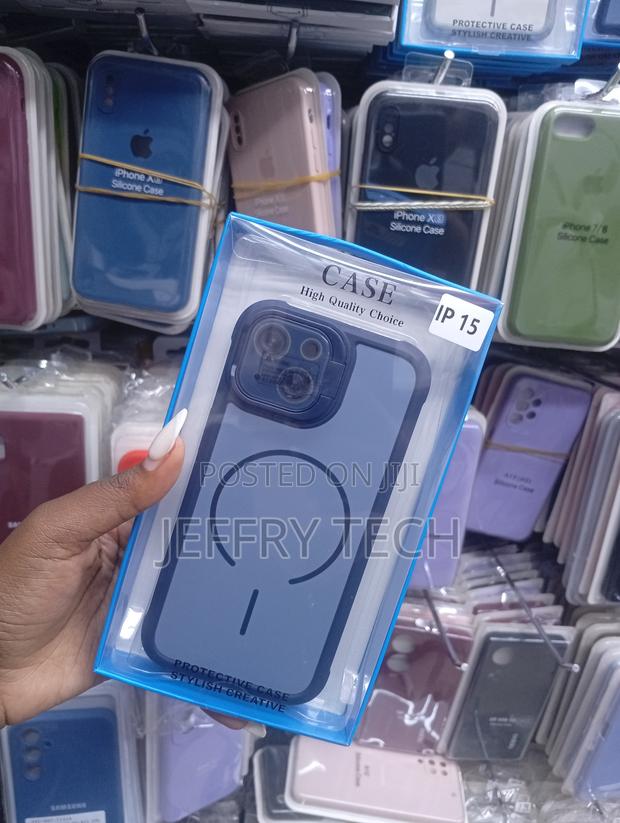 iPhone 15 Silicone Protective Case - thumbnail 2
