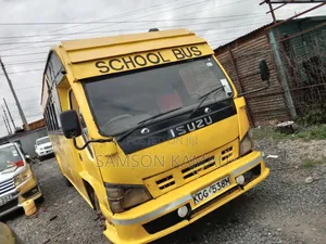 Isuzu NQR 2015 White