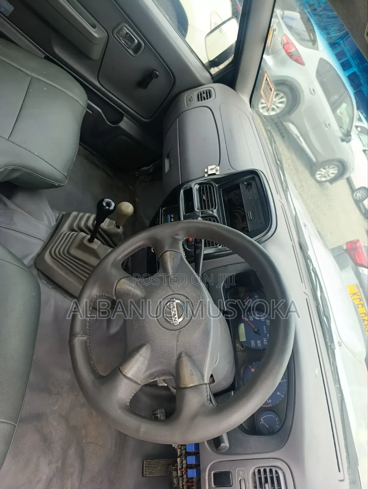 Nissan Hardbody 2016 Silver
