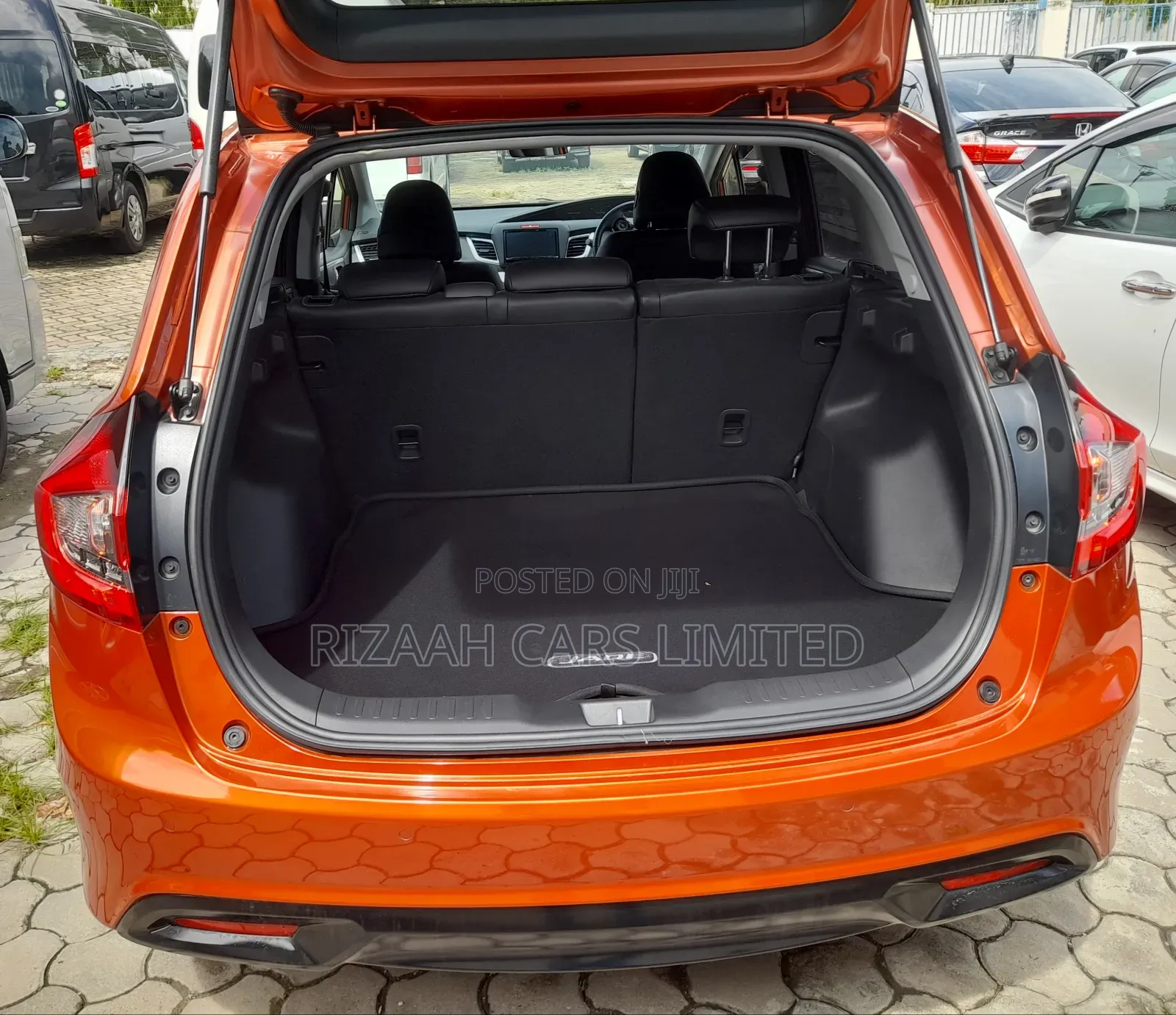 Honda Jade 1.5 Hybrid 2019 Orange