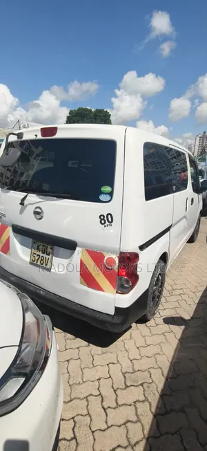 Nissan NV200 SV 2014 White